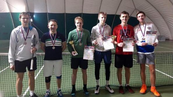 Итоги чемпионата региона по теннису в парном разряде подвели в Архангельске 