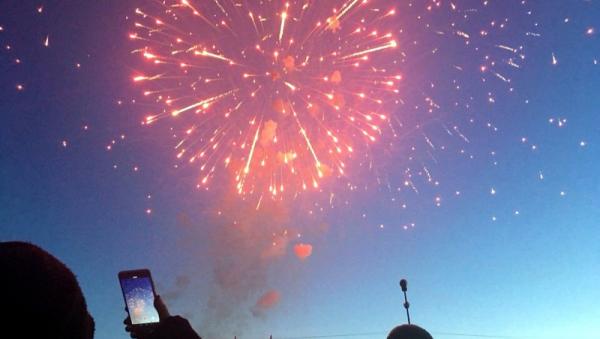 Финальным аккордом празднования Дня Победы в Архангельске стал мощный фейерверк
