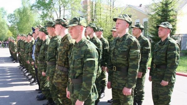 Более 300 архангелогородцев пополнили ряды российской армии 