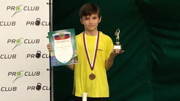 Юный архангельский теннисист вернулся в столицу Поморья из Москвы с бронзой