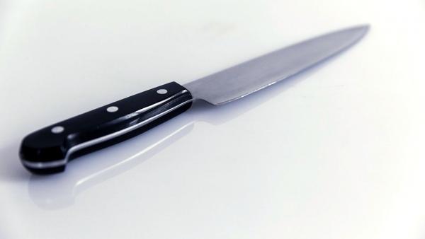 «Попросил убить его ножом»: в Котласе женщина зарезала своего мужа по его просьбе
