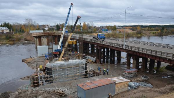 Движение по новому мосту через Вагу планируют открыть в 2020 году
