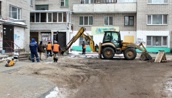 В Архангельске по вине проектировщиков сорвано благоустройство одного из дворов