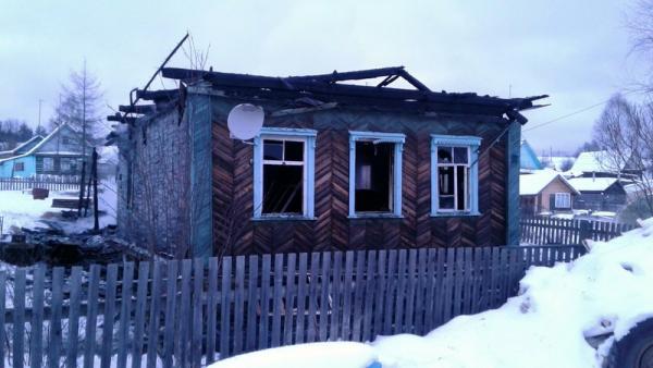 Супружеская чета пенсионеров погибла при пожаре в Вельском районе