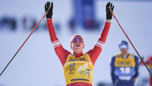 Александр Большунов выиграл Тур де Ски с самым большим отрывом за историю гонки