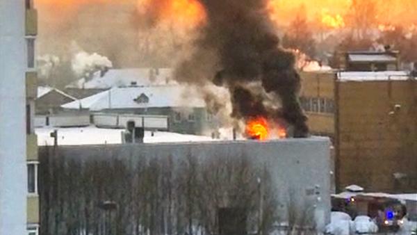 В автосалоне Ниссан в Архангельске вспыхнул пожар