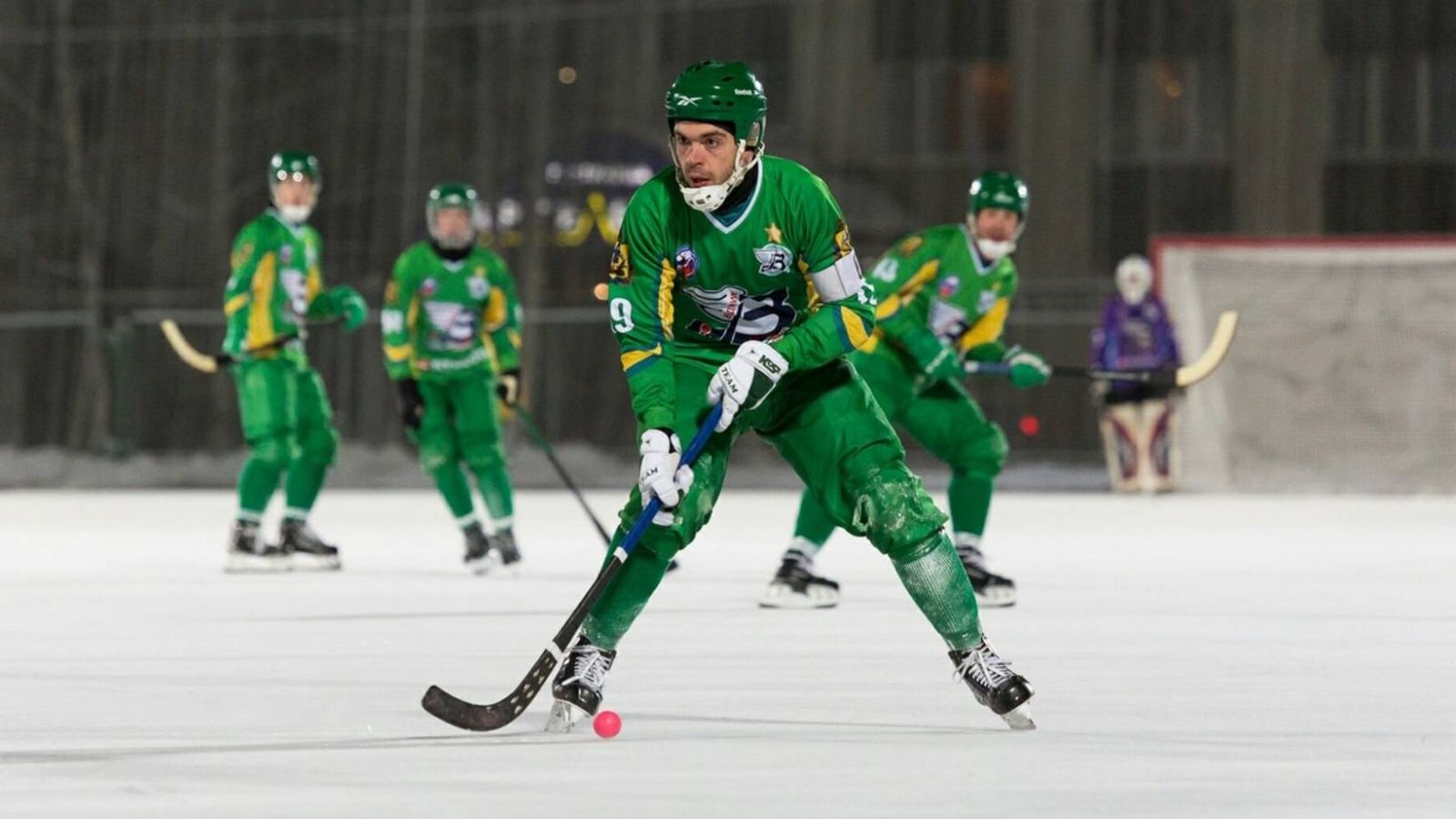 динамо казань хоккей с мячом. как сыграл водник сегодня. как сыграл водник сегодня. как сыграл водник сегодня. водник архангельск хоккей с мячом.