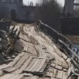 В архангельской глубинке разрушился деревянный мост-памятник XVIII столетия