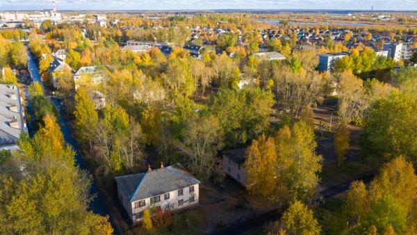 В Северодвинске группа Аквилон за свой счет расселила 5 ветхих деревянных домов