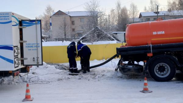 В Вельске тысячи человек остались без воды из-за аварии на сетях