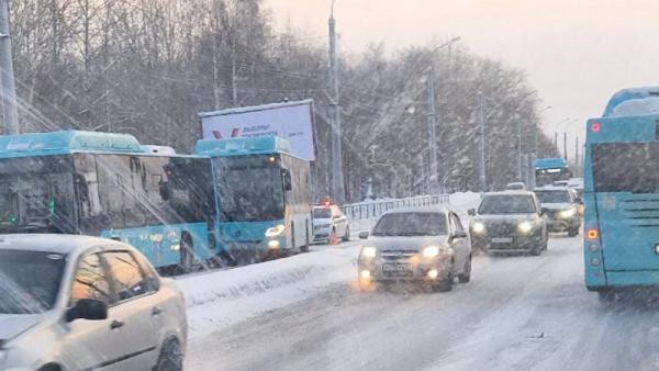 После массовых автобусных ДТП в Архангельске прокуратура взялась за «Рико»