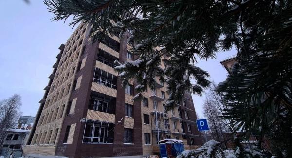 Новый многоэтажный дом. Жк «hill8 (хилл8)». Многоквартирный дом. Квартирный дом. Красивый многоэтажный дом.