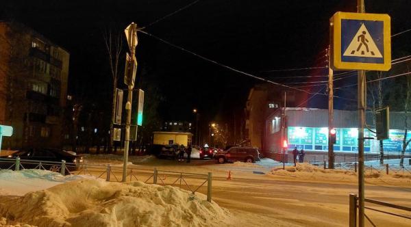 В Северодвинске на светофоре сбили 8-летнюю девочку