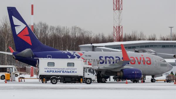 Летевший из Питера в Архангельск самолет совершил вынужденную посадку в Сыктывкаре