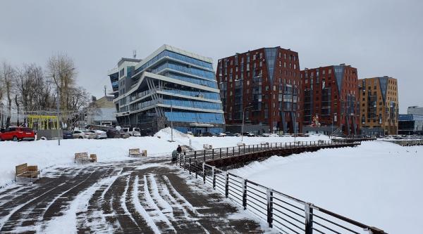 Архангельск в апреле - снежные завалы и сугробы