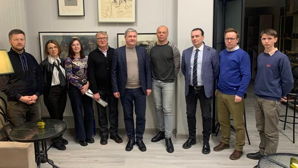 ����: �������-�����