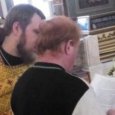 Бывший Свидетель Иеговы присоединился к православию в Успенском храме Архангельска 