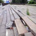 Более 6 миллионов рублей выделено на ремонт лестницы и тротуара у «высотки»