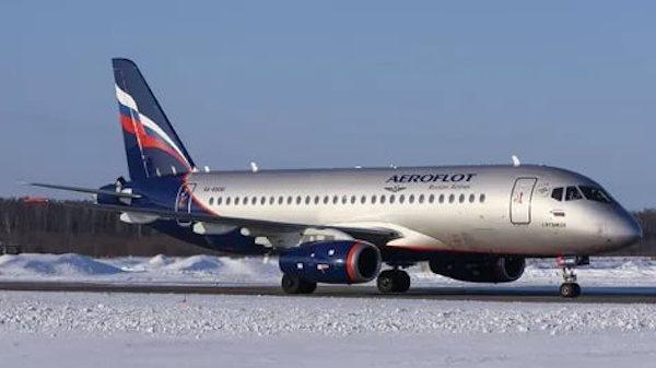 Сигнал о бомбе на борту летевшего из Москвы в Архангельск самолета оказался ложным