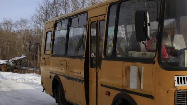 Двое молодых жителей Поморья попали в ДТП на угнанном школьном автобусе