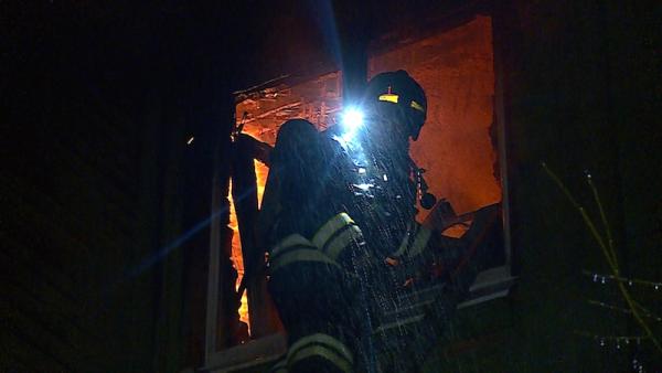 Два десятка северян лишились крова в результате пожара в центре Архангельска