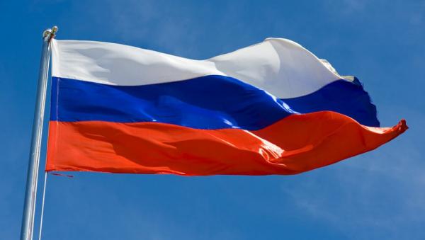 Архангельские власти рассказали, как правильно вывесить флаг на День России