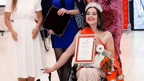 Уроженка Няндомы победила в конкурсе красоты для девушек на инвалидных колясках