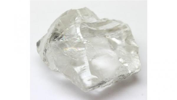 В Архангельской области добыли огромный алмаз весом более 108 карат