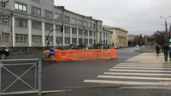 В Архангельске на целый день перекроют движение на перекрестке у Главпочтамта
