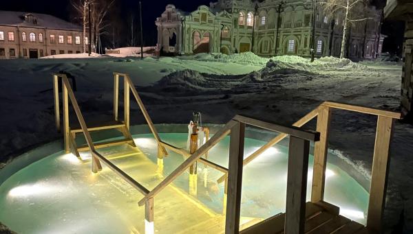 Иордань для крещенских купаний в Сольвычегодске. Фотография