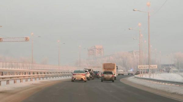 Ночные запреты на проезд машин по Северодвинскому мосту продлили до весны