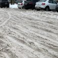 Архангелогородцев призвали требовать с «управляек» вовремя чистить дворы от снега