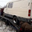 В Архангельске убрали бесхозную «Газель» с парковки у «Диеты»
