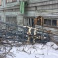 Инцидентом с падением крана в Архангельске заинтересовалась прокуратура