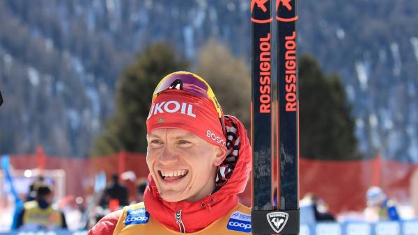 Александр Большунов выиграл масс-старт в финале Кубка мира по лыжным гонкам