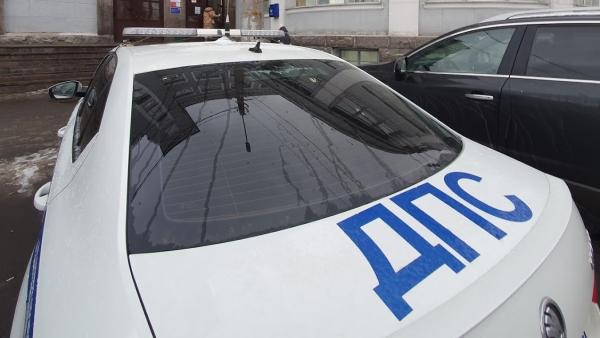 В Котласе ночная погоня полицейских за пьяным водителем закончилась стрельбой