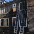 При пожаре в «деревяшке» в центре Архангельска погибла пожилая женщина
