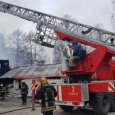 Более 8 часов продолжалось тушение пожара в архангельском ресторане «Девичья башня»
