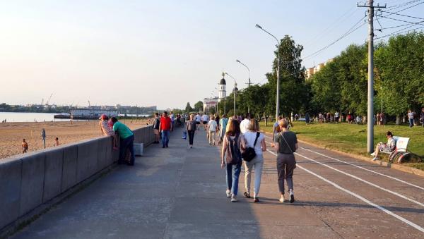  Тридцатиградусная жара задержится в Архангельской области ещё на пару дней