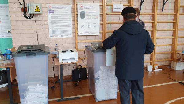 Полдень на избирательных участках