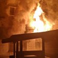 В Плесецке всю ночь тушили пожар в сауне-отеле и зоогостинице