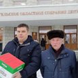 Архангельские коммунисты сдали в облсобрание почти 9 тысяч подписей против QR-кодов