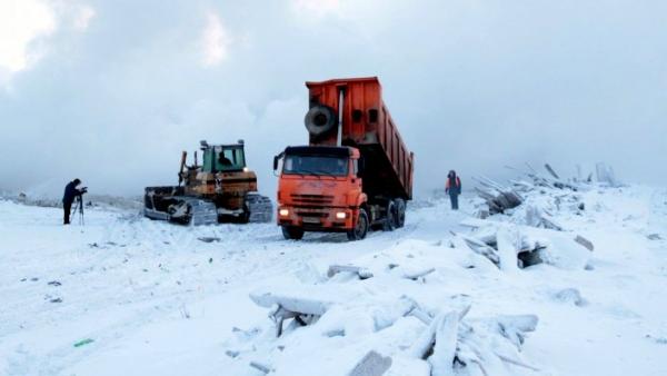 Северодвинцы жалуются на неприятный запах от горящего мусорного полигона