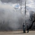 Двум поджигателям расселенной «деревяшки» в Архангельске не удалось уйти от полиции