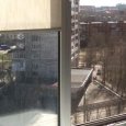 Очередной случай падения ребенка из окна многоэтажки зафиксирован в Архангельске