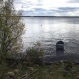 В результате опрокидывания лодки на лесном озере погиб житель Северодвинска