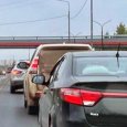 Автомобилисты жалуются на пробки из-за ремонта кольца на Талажском шоссе