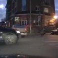 В Архангельске водитель внедорожника сбил на «зебре» двух детей