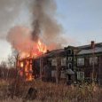 Прокуратура проводит проверку по факту пожара в маймаксанской «деревяшке»