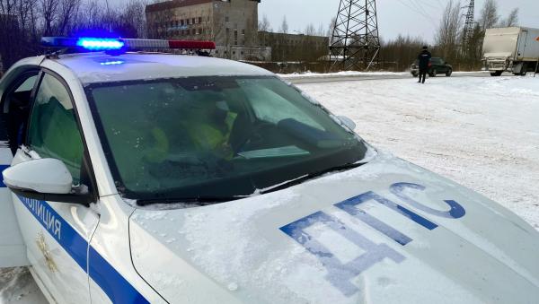 В Архангельске дорожные инспекторы перешли на усиленный вариант несения службы
